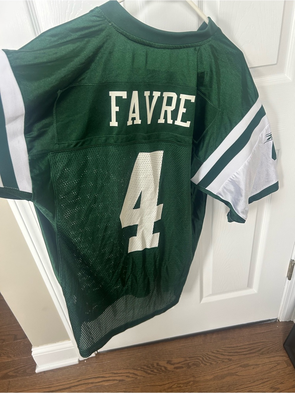 Brett Favre #4 Jets Football Jersey - size M Medium NFL